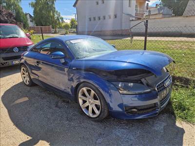 Audi TT (8J) bontott alkatrészei