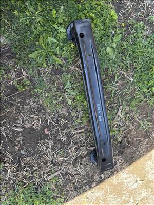 Toyota RAV4 (XA50) hátsó lökhárító merevítő 5202342060