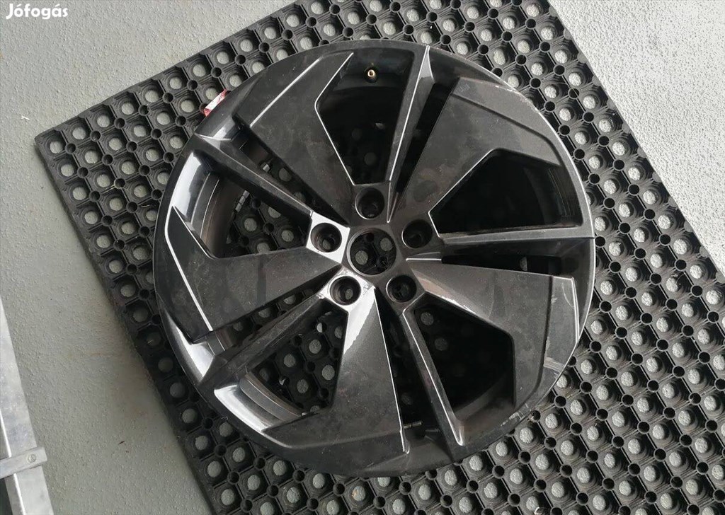 Gyári Skoda Alufelni eladó . 5E3601025AP 1. kép