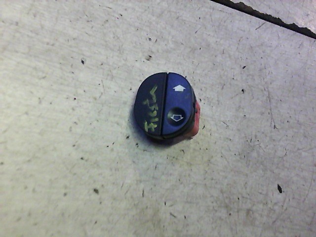 FORD FIESTA 05-08 Jobb első ablakemelő kapcsoló 1. kép