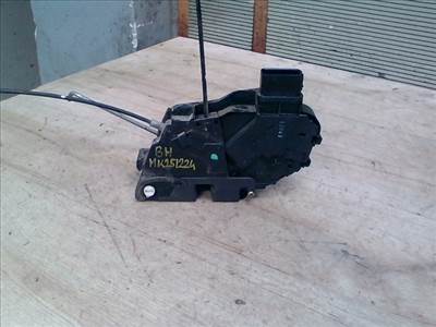 MAZDA 3 03.10-06.06 Bal hátsó ajtó zárszerkezet központi záras