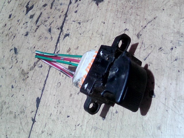 MAZDA MPV 99-05 Jobb első ablakemelő kapcsoló 1. kép