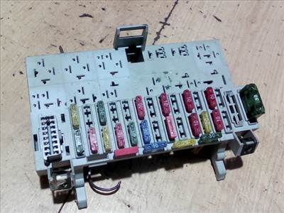 OPEL CORSA B 93-00 Biztosítéktábla BCM BSI BSM SAM GEM modul 