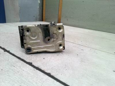 RENAULT MEGANE SCENIC 99-03 Bal hátsó ajtó zárszerkezet központi záras