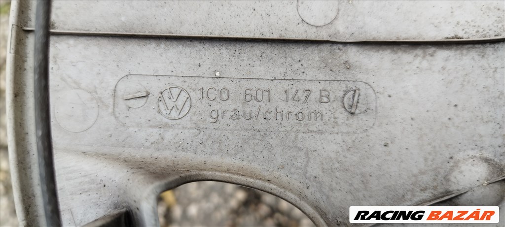 Volkswagen Beetle, Golf, Passat gyári 16" dísztárcsa szett eladó! 1C0601147 5. kép