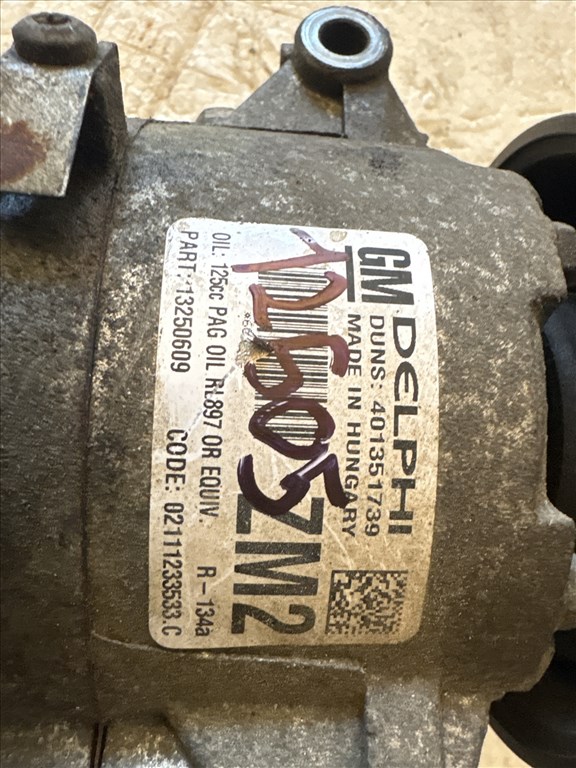 Opel Astra J 2009-2015 Klíma kompresszor     13250609 2. kép