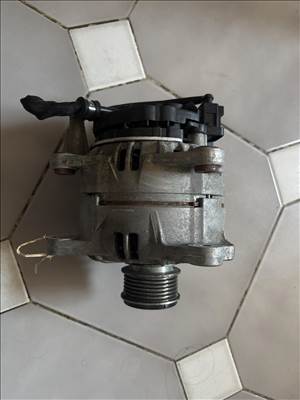 Audi A1 (8X), Audi A3 (8V), Audi Q3 (8U) 1.6 TDI generátor 03l903023