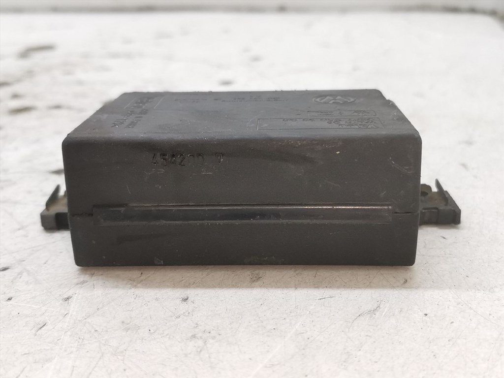 VW POLO CLASSIC (6KV2/ 6V5/ 9J2/ 9J4) 60 1.4 Immobilizer Elektronika #40931# 6X0953257 5. kép