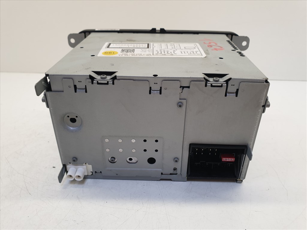 Volkswagen Golf VI CD / rádió 1K0 35 186 AA (21817,21818) 9. kép