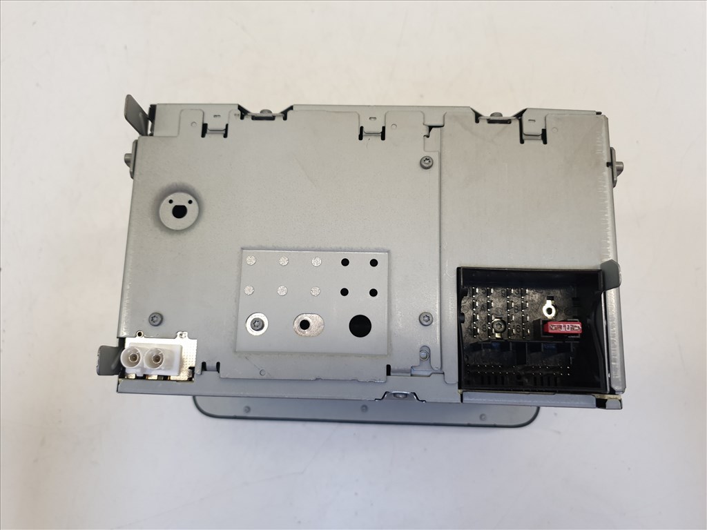 Volkswagen Golf VI CD / rádió 1K0 35 186 AA (21817,21818) 13. kép