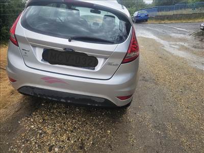 Ford Fiesta Mk6 Csomagtér ajtó Csomagtérajtó 