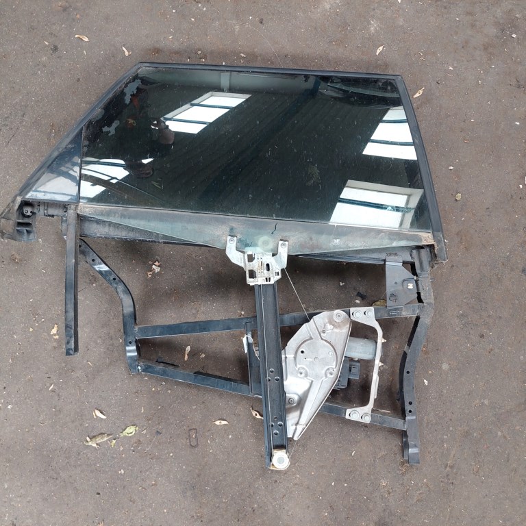 AUDI A6 97-04 Jobb hátsó ablakemelő szerkezet elektromos 1. kép