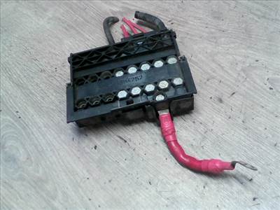 KIA Sorento 2002.08 - 2009.08 Akkumulátor saru