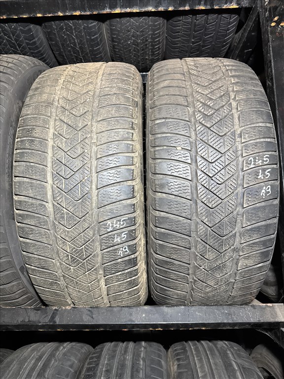 245/45 R19 Pirelli Sottozero 3 102V l 5mm l 2db l DOT3821 1. kép