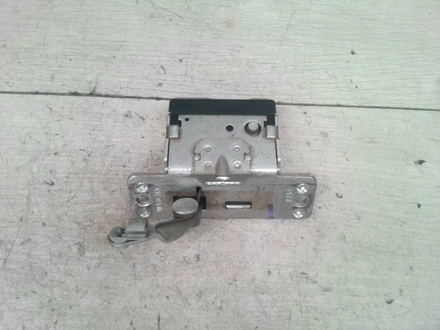 OPEL CORSA C 00-06 Csomagtér ajtó zárszerkezet 1. kép