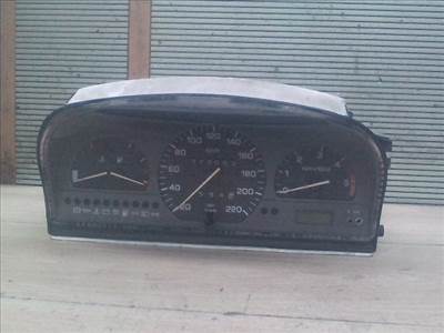 SEAT TOLEDO -99 Kilóméteróra