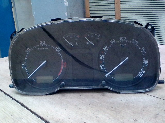 SKODA OCTAVIA 00-04 Kilóméteróra 1. kép