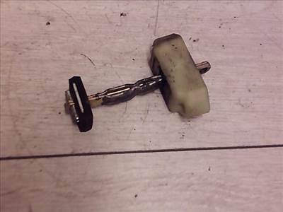 SUZUKI SWIFT 96-05 Jobb első ajtóhatároló 