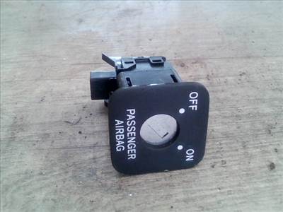 TOYOTA YARIS 06.01.01-08.12.31 Légzsák kapcsoló