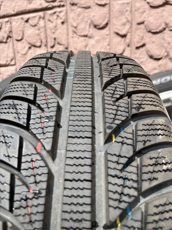  Skoda 5x100 lyukosztású 15" használt alufelni, rajta 195/65 újszerű Toyo Tires téli gumi gumi  7. kép