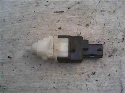 ALFA ROMEO ROMEO 147 04.10-10.05 Féklámpa pedál kapcsoló