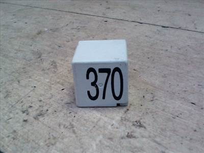 AUDI A6 2004.05 - 2008.09 Relé