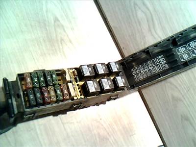 FORD EXPLORER 1995-2001 Biztosítéktábla BCM BSI BSM SAM GEM modul Motortér