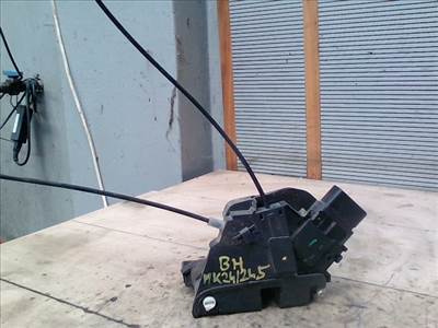 MAZDA 3 03.10-06.06 Bal hátsó ajtó zárszerkezet központi záras