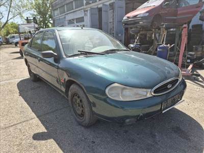 Ford Mondeo Mk2 géptető 