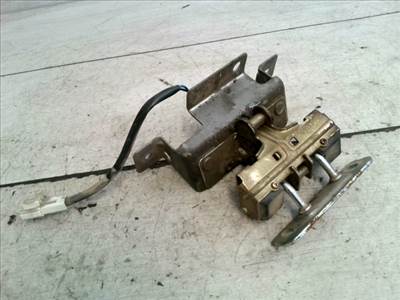 OPEL FRONTERA B 98-04 Csomagtér ajtó zárszerkezet