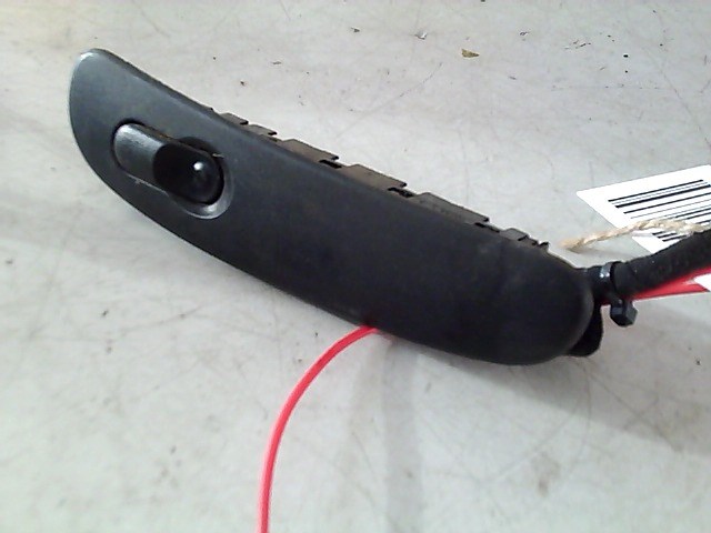 OPEL VECTRA B 96-99 JOBB ELSŐ ABLAKEMELŐ KAPCSOLÓ  1. kép