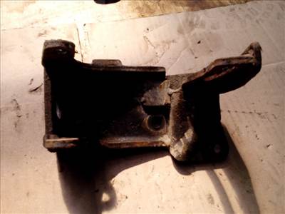 SUZUKI SWIFT 89-96 TARTÓBAK