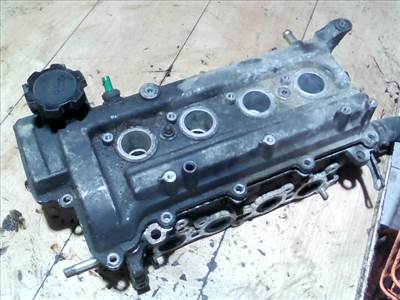 TOYOTA YARIS Hengerfej. benzines