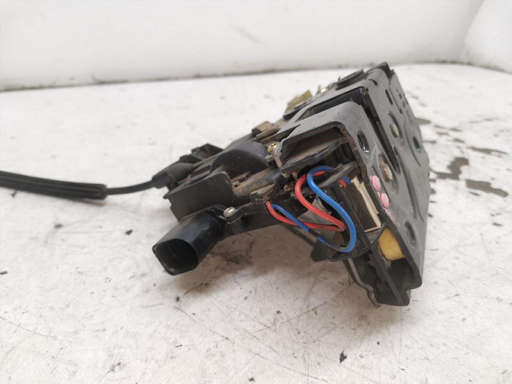 VW GOLF IV Variant (1J5) 1.4 16V Jobb hátsó Ajtózár #40873# 839016A 5. kép