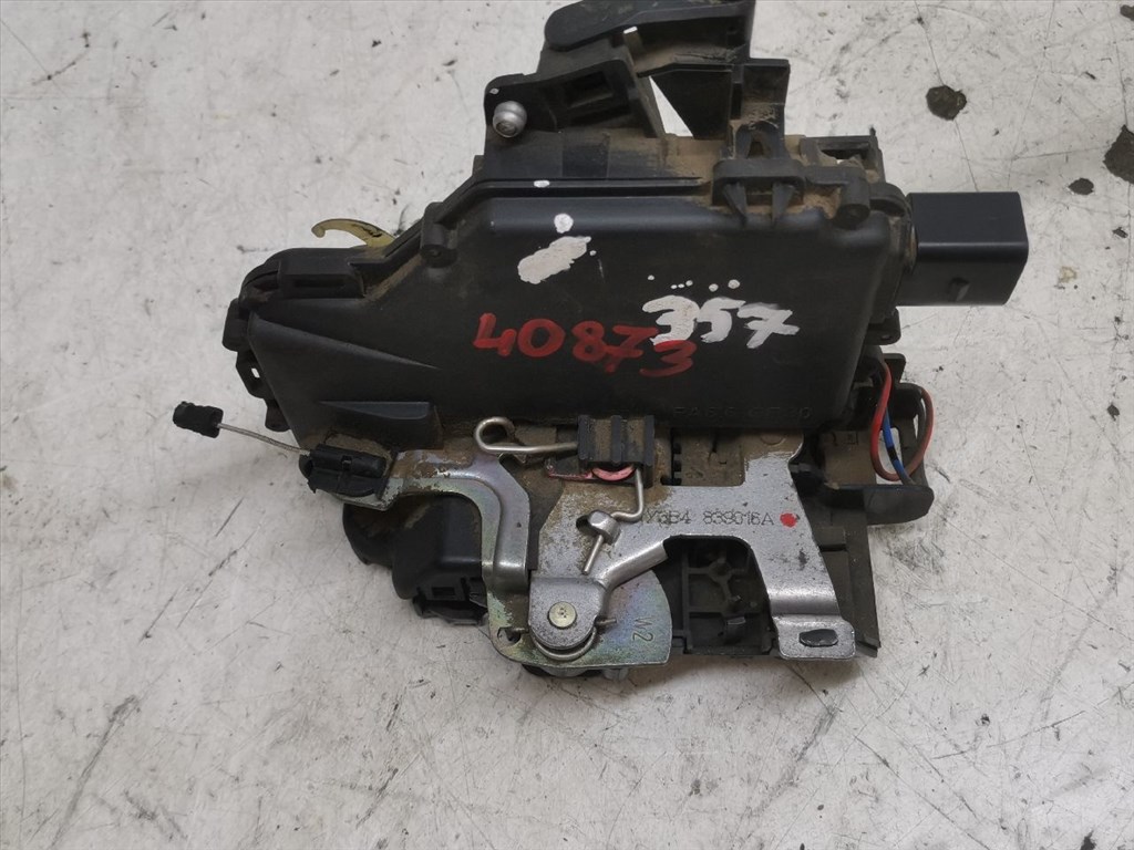 VW GOLF IV Variant (1J5) 1.4 16V Jobb hátsó Ajtózár #40873# 839016A 7. kép