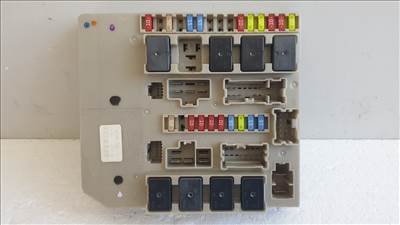 511411 Renault Clio 3, Külső Biztosítéktábla, 902663A,  2010.