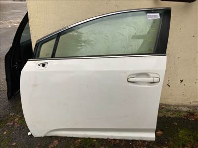 Toyota Avensis (T270) Bal első ajtó