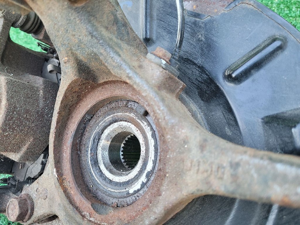 SUZUKI SX4 S-Cross II Jobb Gólyaláb Csonkállvánnyal 4511161M00 4160154pa0 7. kép