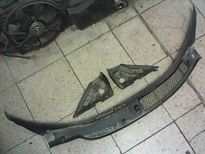 FIAT ULYSSE 02.07- SZÉLVÉDŐ ELŐTTI RÁCS