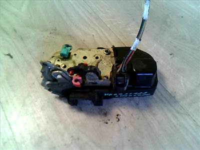 JEEP Cherokee (KJ) 2001.05.01-2007.12.31 Jobb hátsó ajtó zárszerkezet központi záras