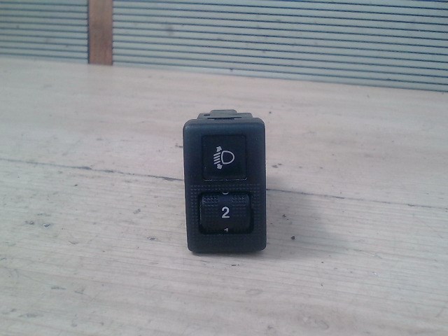 MAZDA 6 02-05 Fényszórómagasság állító kapcsoló 1. kép