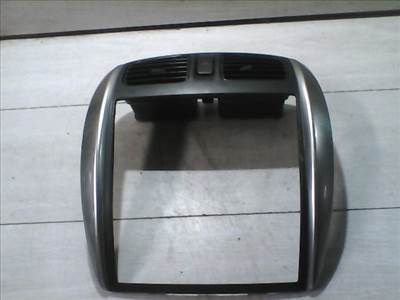 MAZDA PREMACY 99.01-05.10 Középkonzol keret