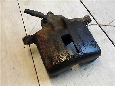 NISSAN MICRA K11 92.08-00.07 Jobb első féknyereg munkahengerrel