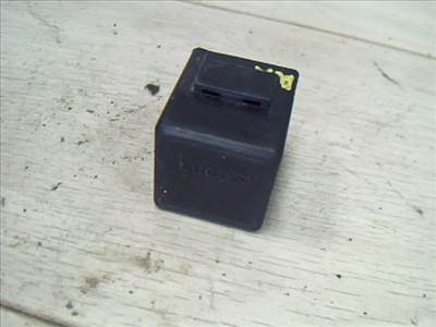 OPEL FRONTERA B 98-04 Relé 