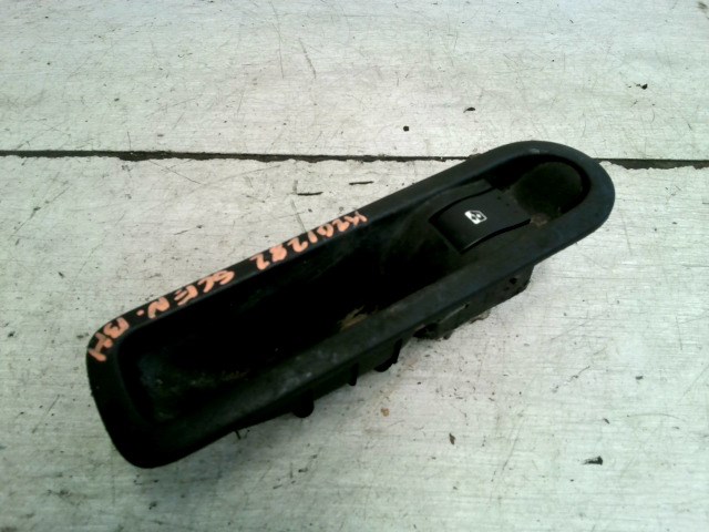 RENAULT SCENIC 03-06 Bal hátsó ablakemelő kapcsoló 1. kép