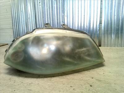 SEAT CORDOBA 02.09-08.02 Jobb első fényszóró