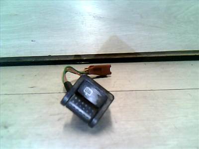 SUZUKI SWIFT 96-05 Ablakmosó kapcsoló hátsó