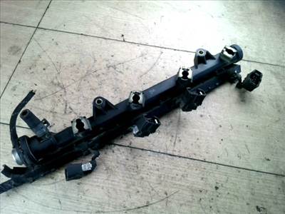 VOLKSWAGEN POLO III. 94-99 Injektor befecskendező híd 