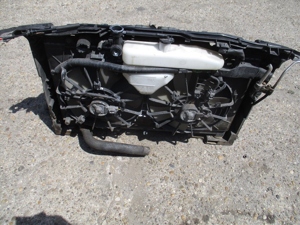 Mazda 6 (2nd gen) ablakmosó tartály  1. kép