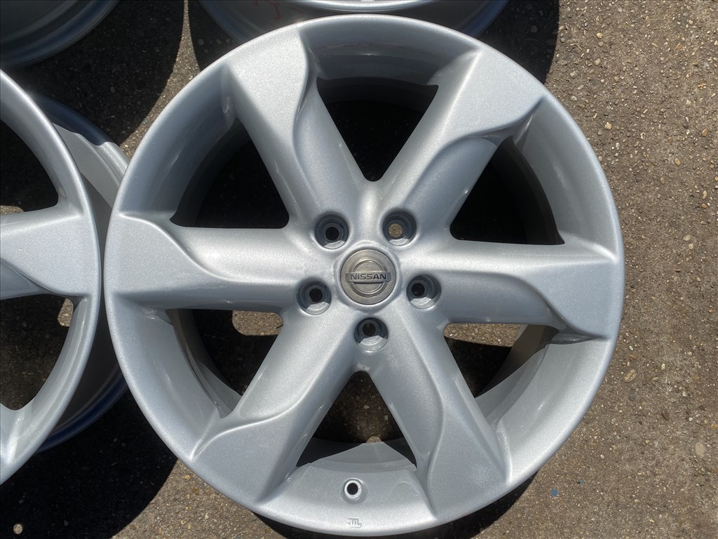 4db gyári 18" Nissan alufelni. (3992) 2. kép